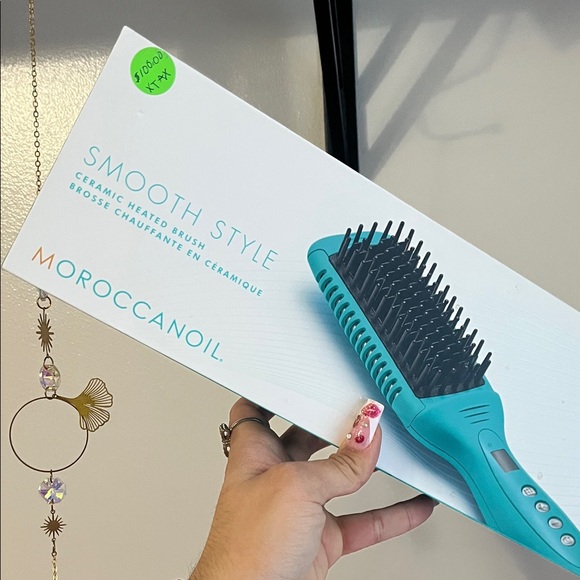 Moroccanoil Other - Moroccanoil Ceramic Heated Brush - Teal